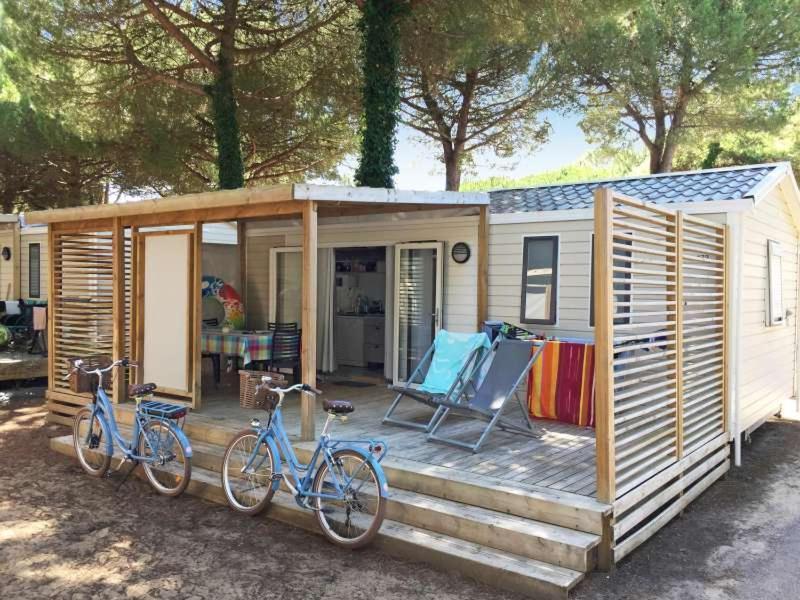 Camping Le Suroit 르보아플라주앙르 외부 사진